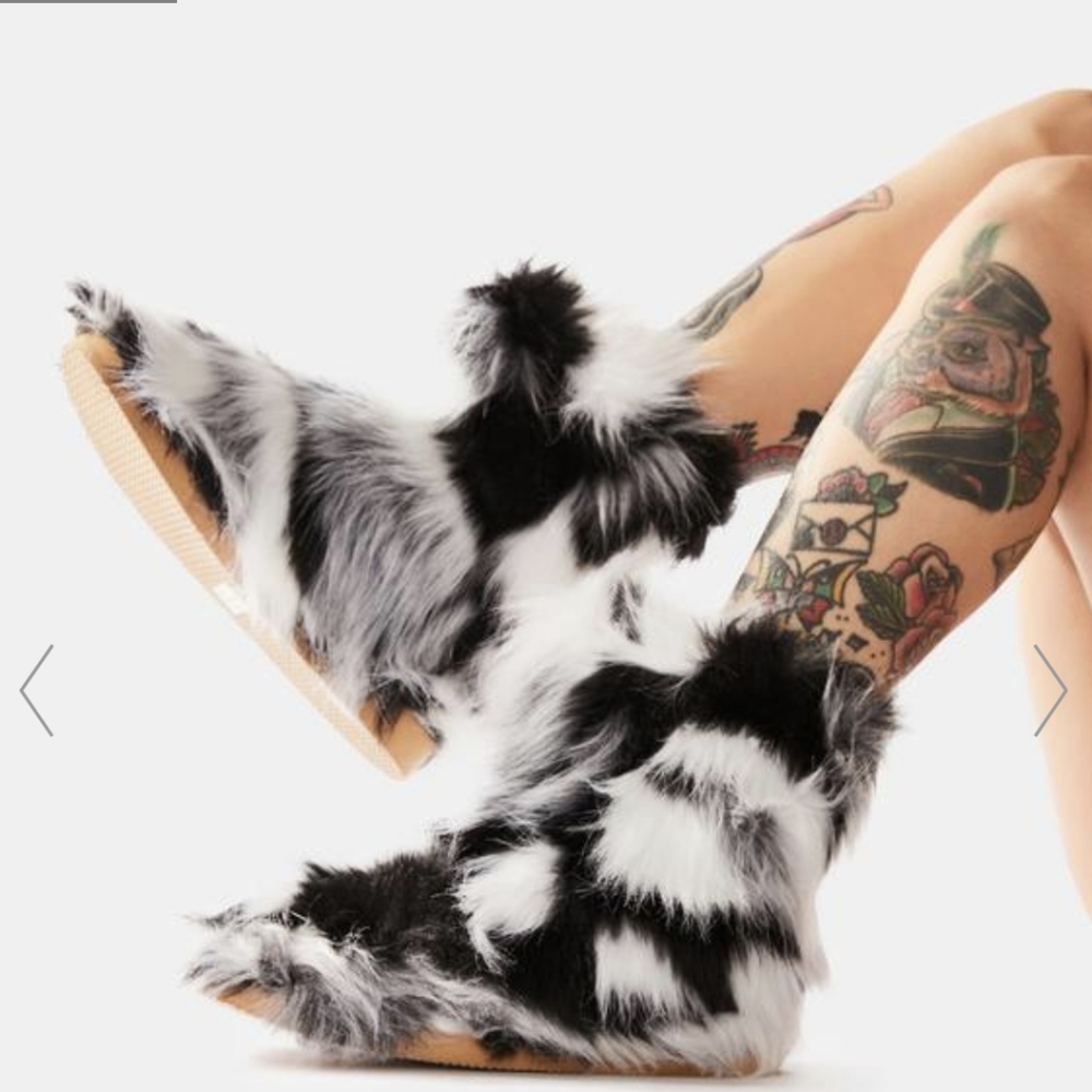dollskill FURRY ANKLE BOOTS